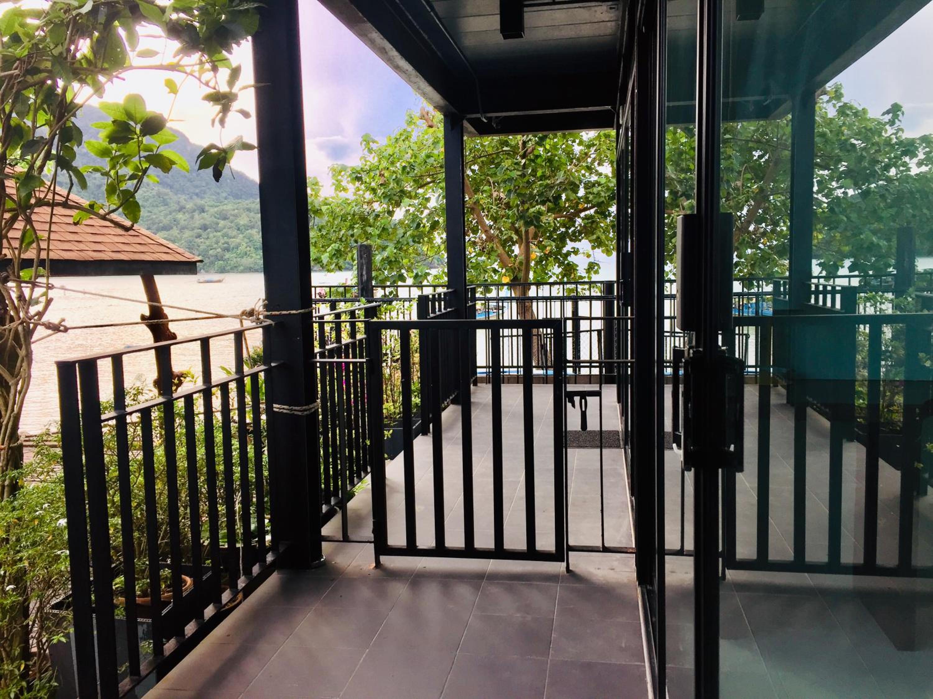 The One Hostel Phi Phi Island