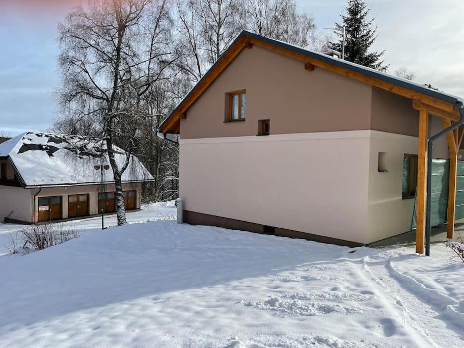 Srní-Modrý podkroví byt /dvojdomek u hotelu Vydra view 4