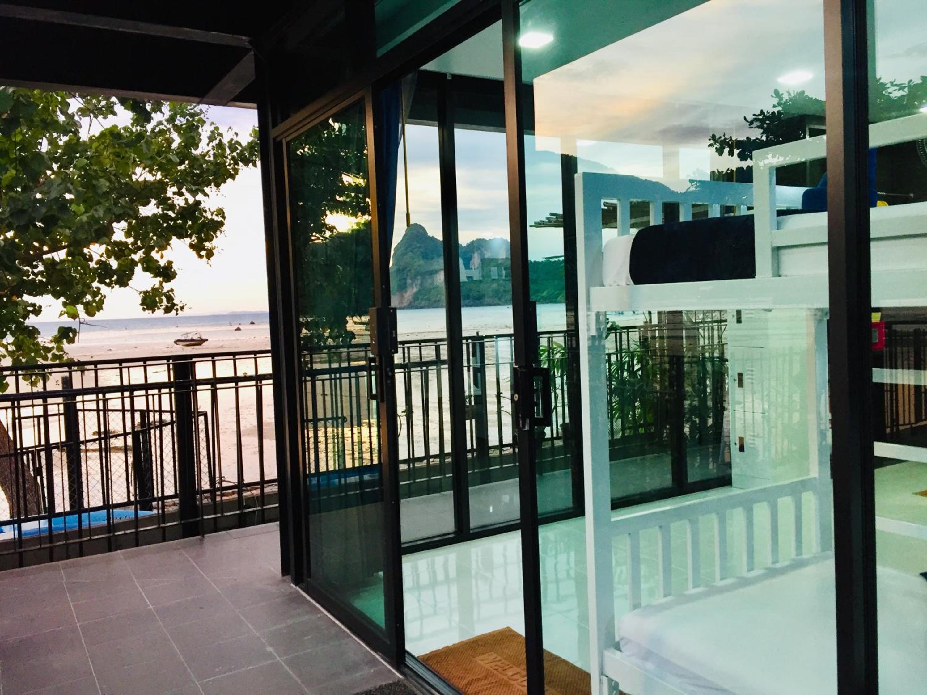 The One Hostel Phi Phi Island