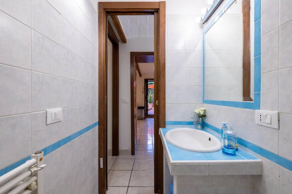 [CASA GIANNI 5 STELLE] Apartment with garden