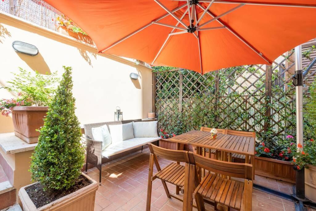 [CASA GIANNI 5 STELLE] Apartment with garden