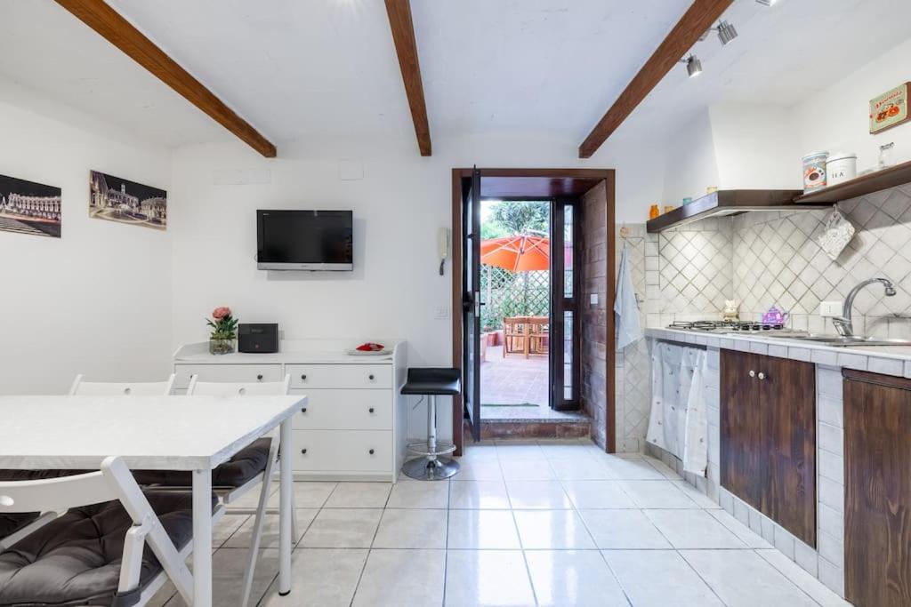 [CASA GIANNI 5 STELLE] Apartment with garden