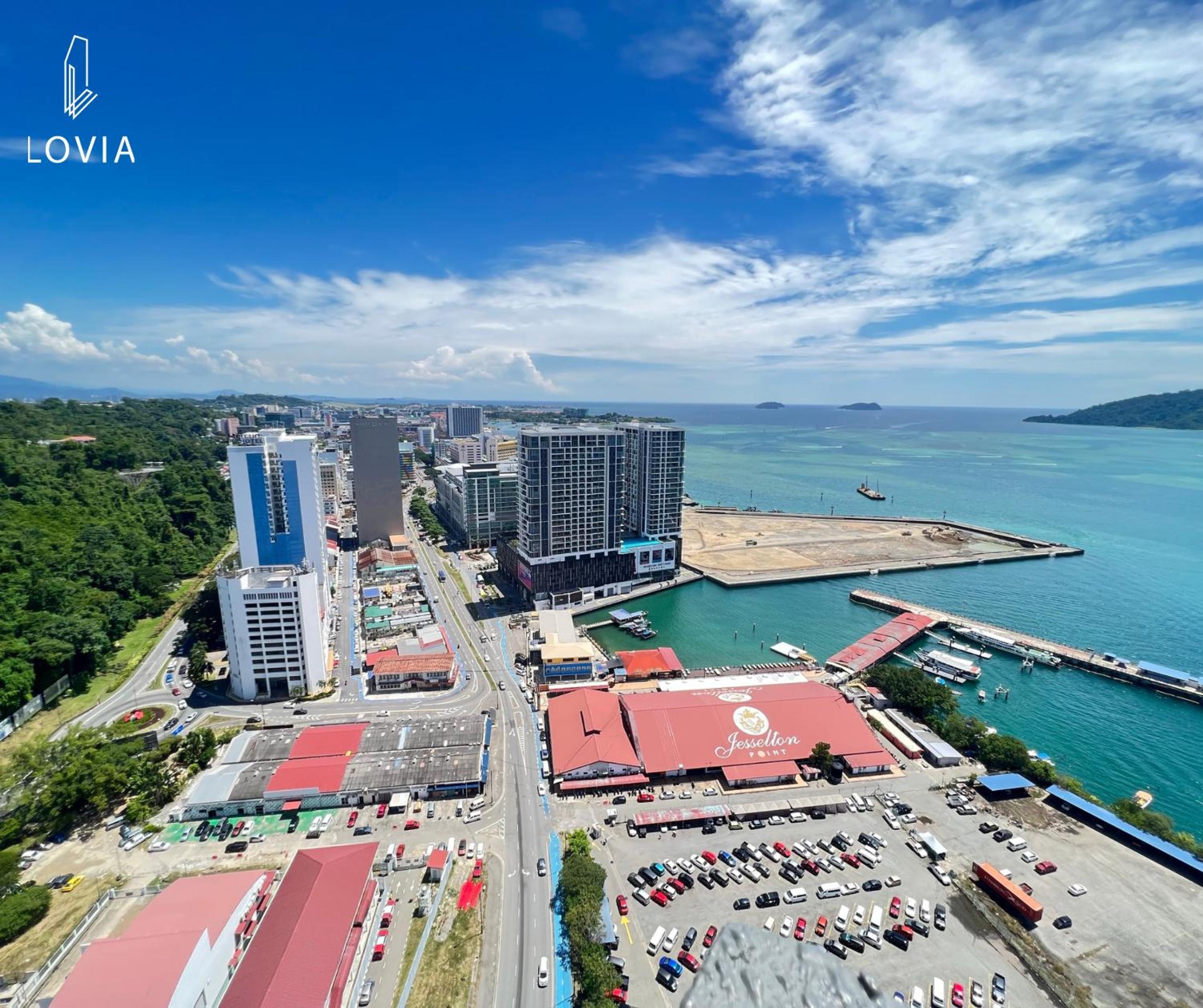 Jesselton Quay KK SEA VIEW or CITY VIEW by LOVIA