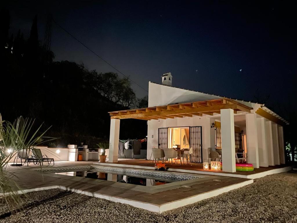 Casa Calmante - Stunning 3-bedroom Villa with Private Pool view 3