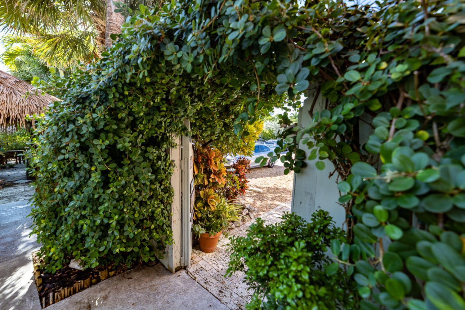 The Desoto - Oceanview Inn