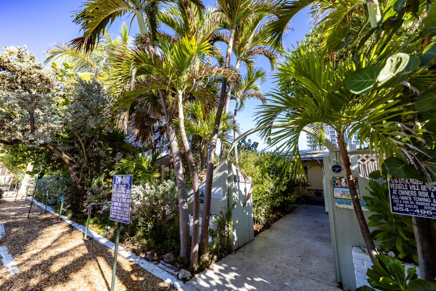 The Desoto - Oceanview Inn