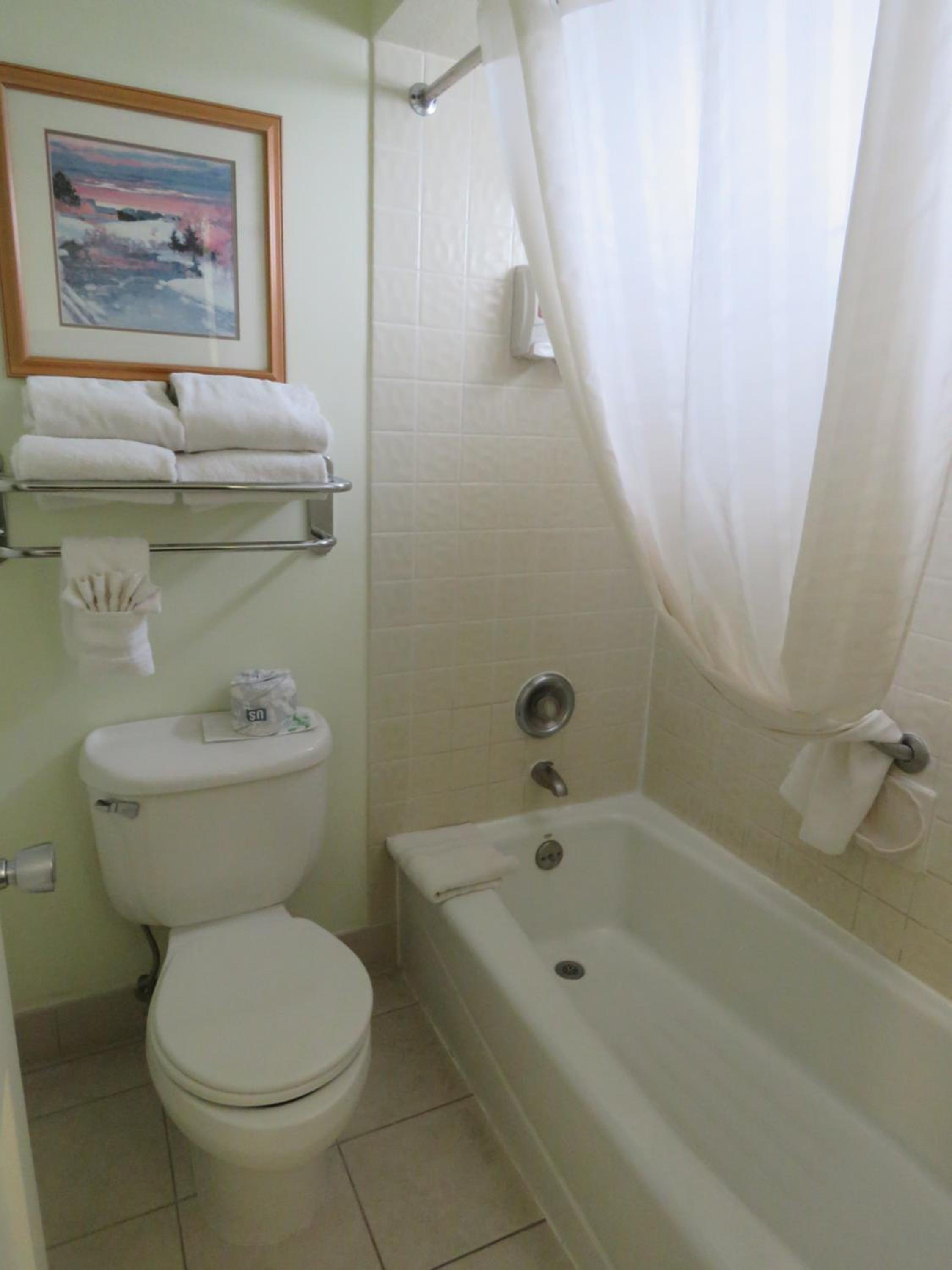 Elko Vacations - Thunderbird Motel - Property Image 10
