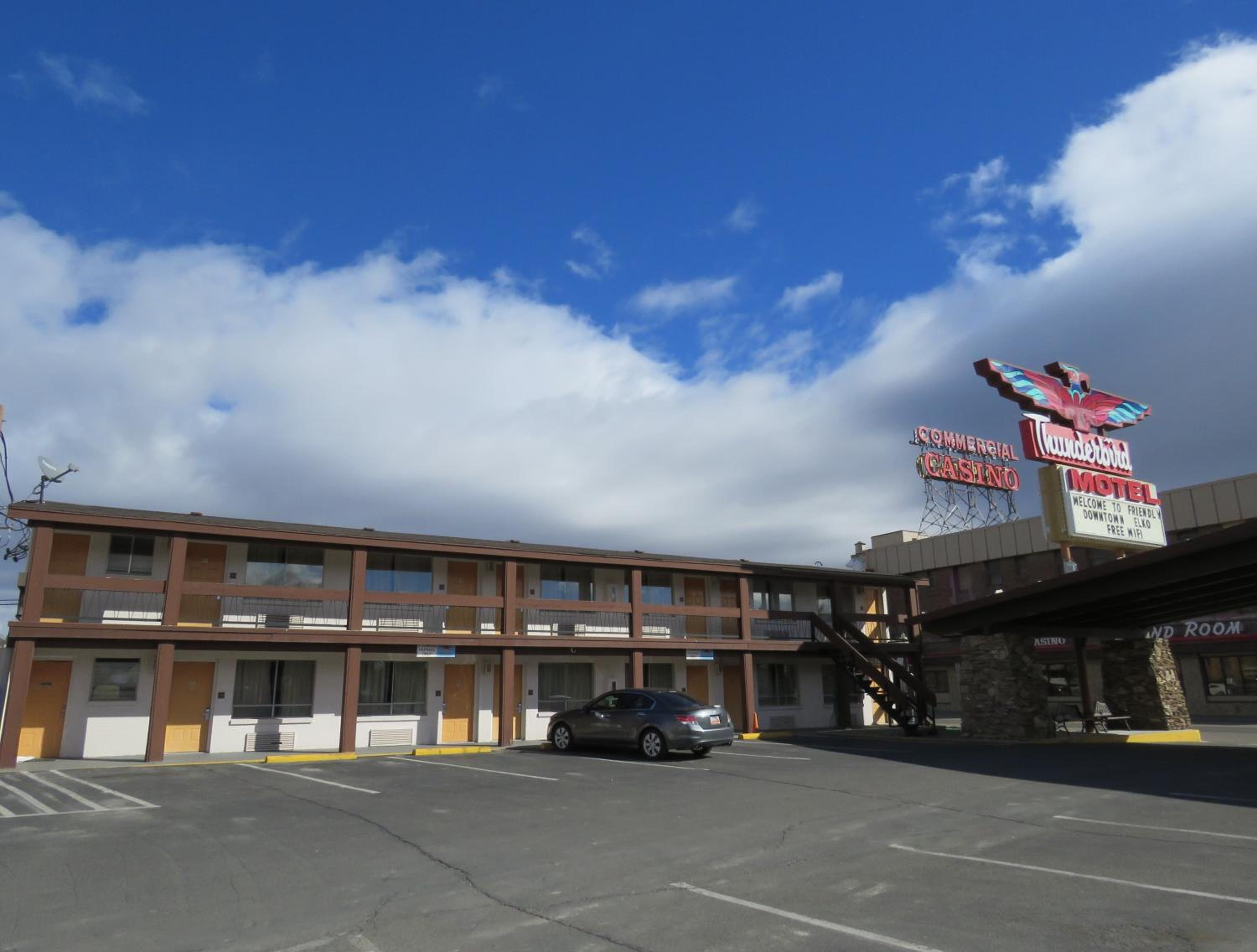 Elko Vacations - Thunderbird Motel - Property Image 9