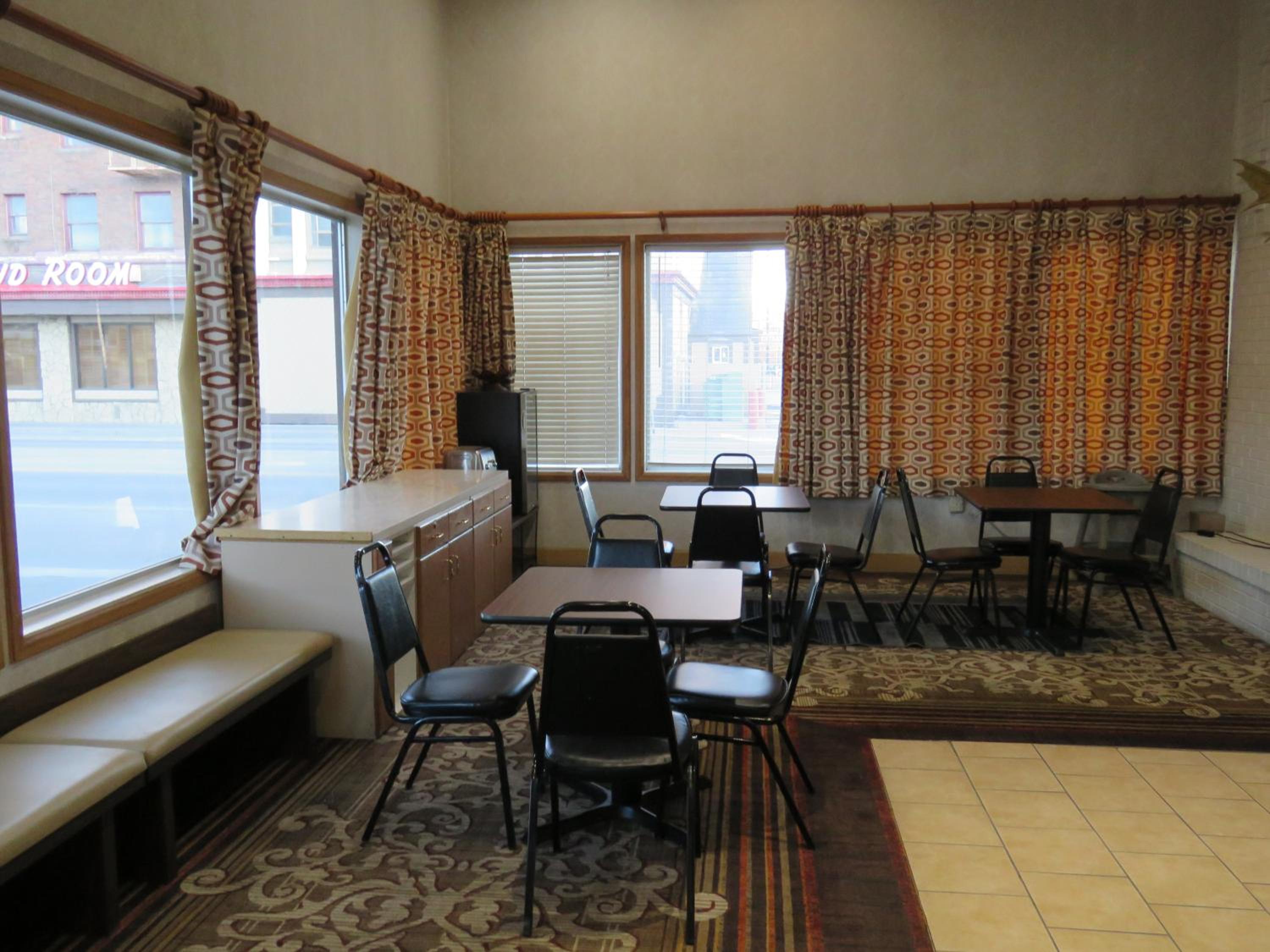 Elko Vacations - Thunderbird Motel - Property Image 45