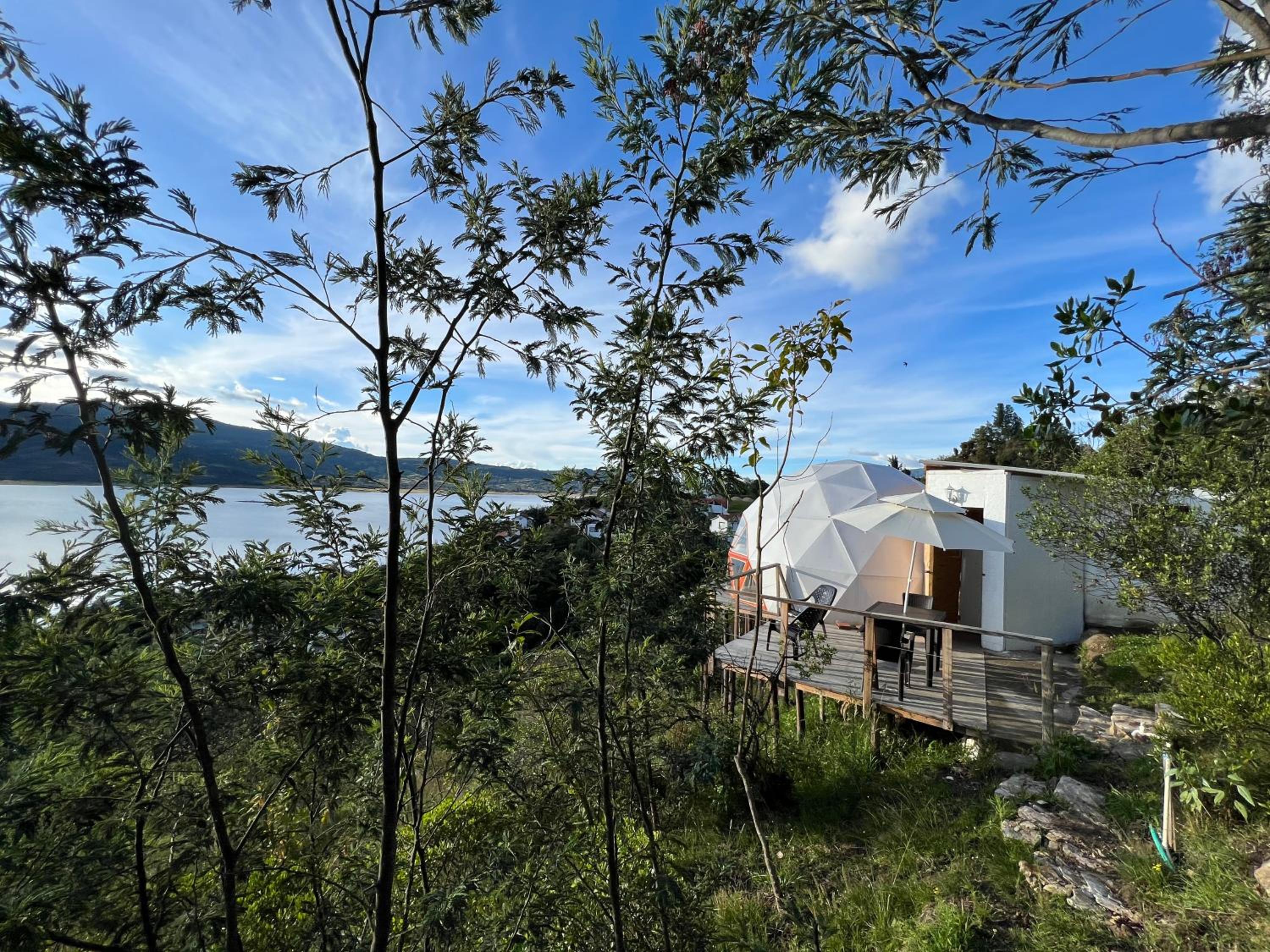 Glamping Vista Lago Guatavita view 3