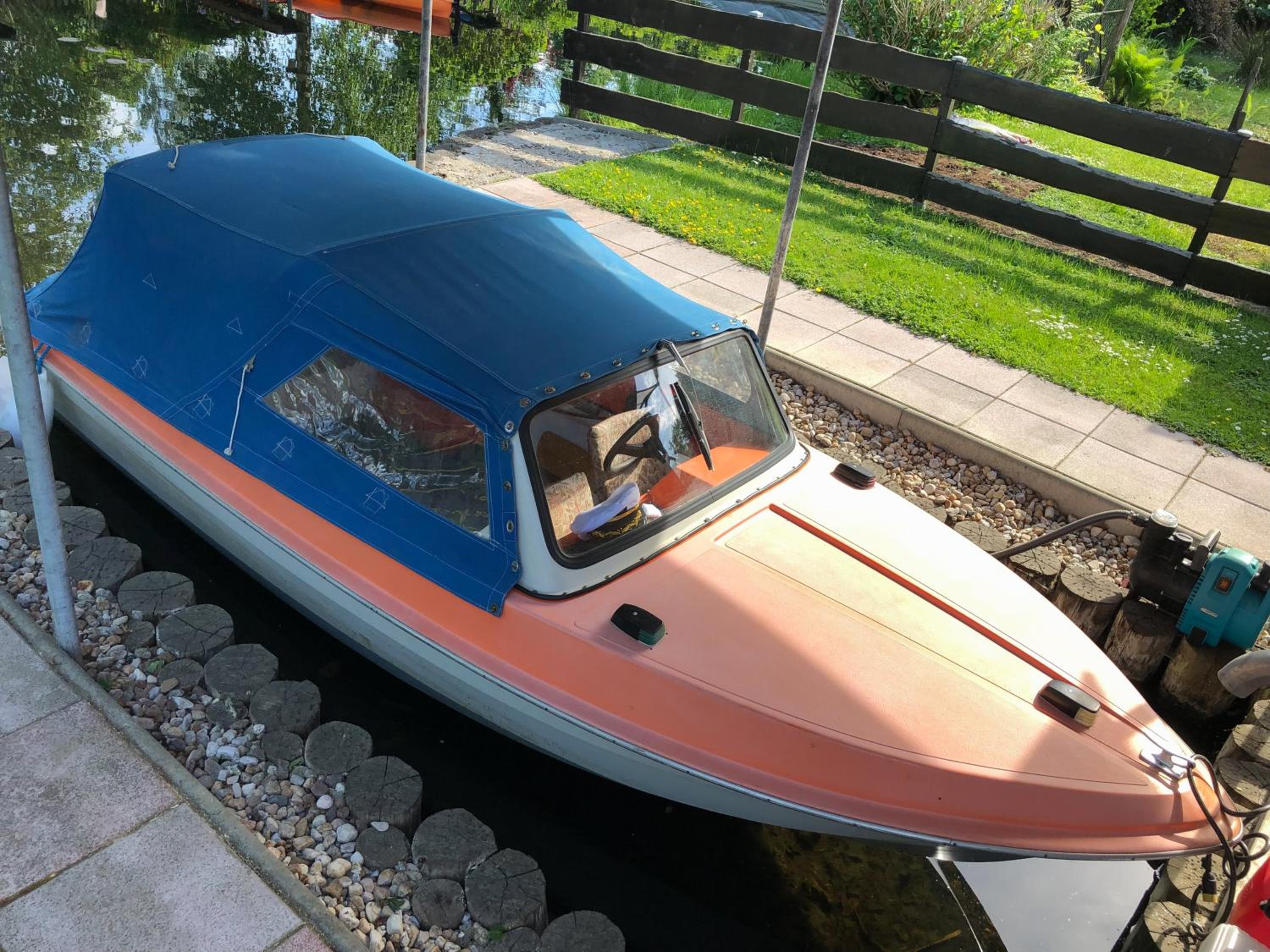 Ferienhaus direkt an der Spree mit Whirlpool und Sauna