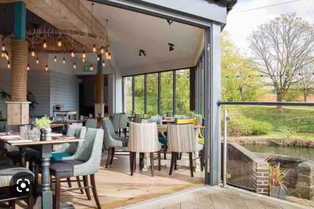 Fantastic 1 Bedroom Basement flat with free parking
