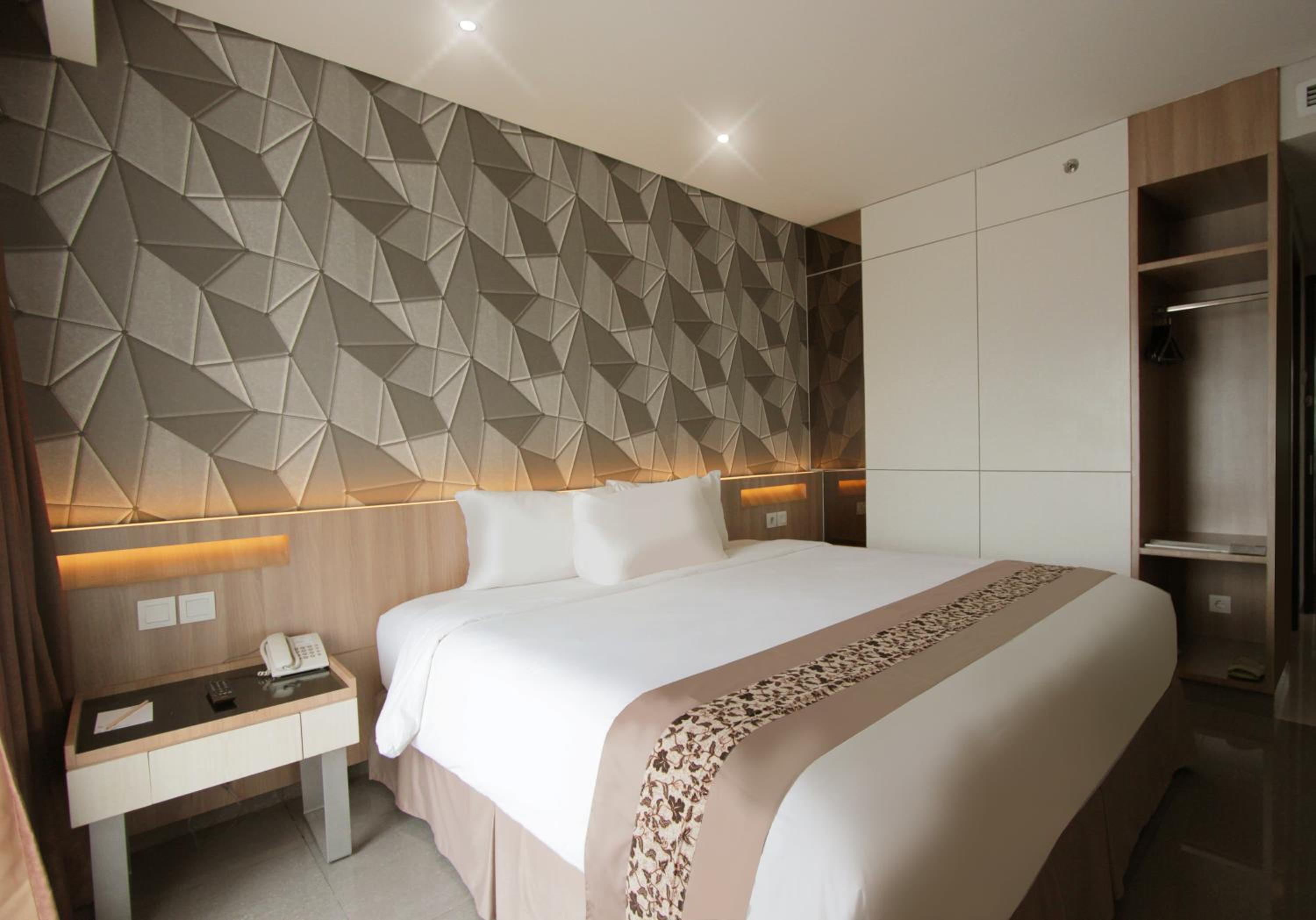 Solo Vacations - Sala View Hotel - Property Image 3