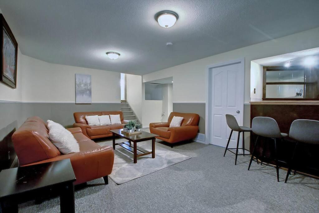 LOVELY 6BDR HOME, 3BTHS, AC, SLEEPS 12, MINS TO DT