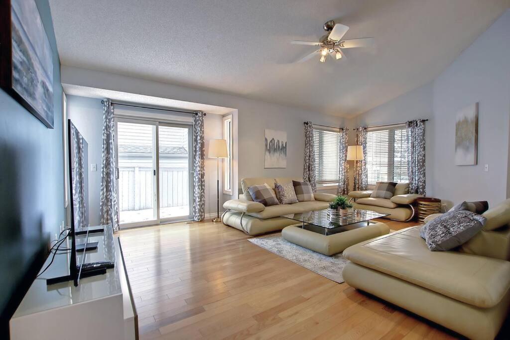 LOVELY 6BDR HOME, 3BTHS, AC, SLEEPS 12, MINS TO DT