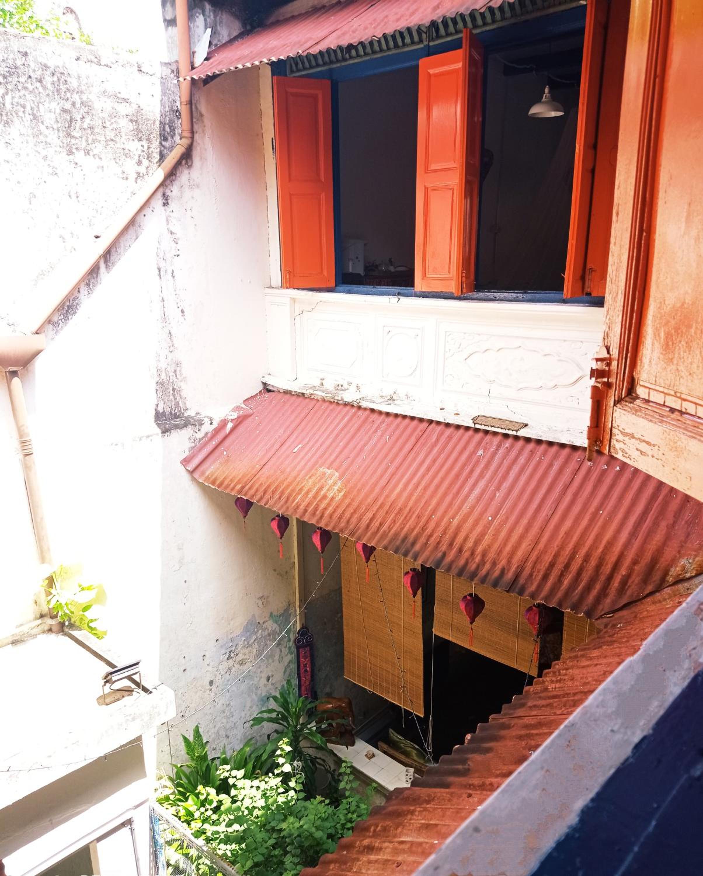 Joti's oasis Chinatown view 3