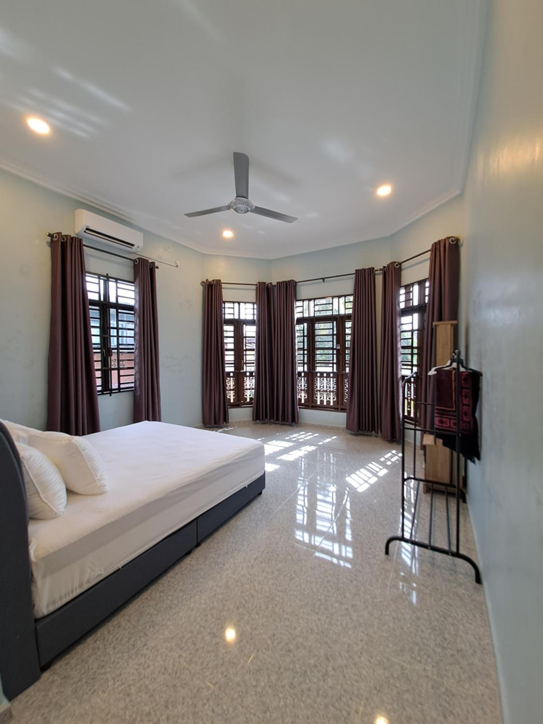 ZN Homestay Gong Badak photo 7
