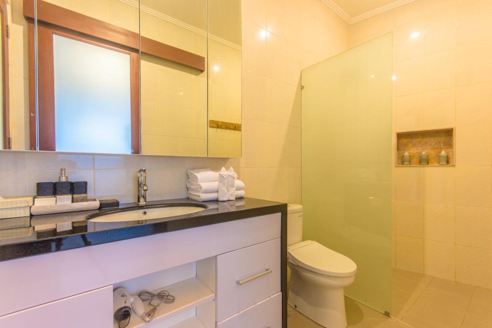 Villa Tepi Sungai - 6BR Luxury Private Pool Villa - Seminyak Sleeps 14 view 4