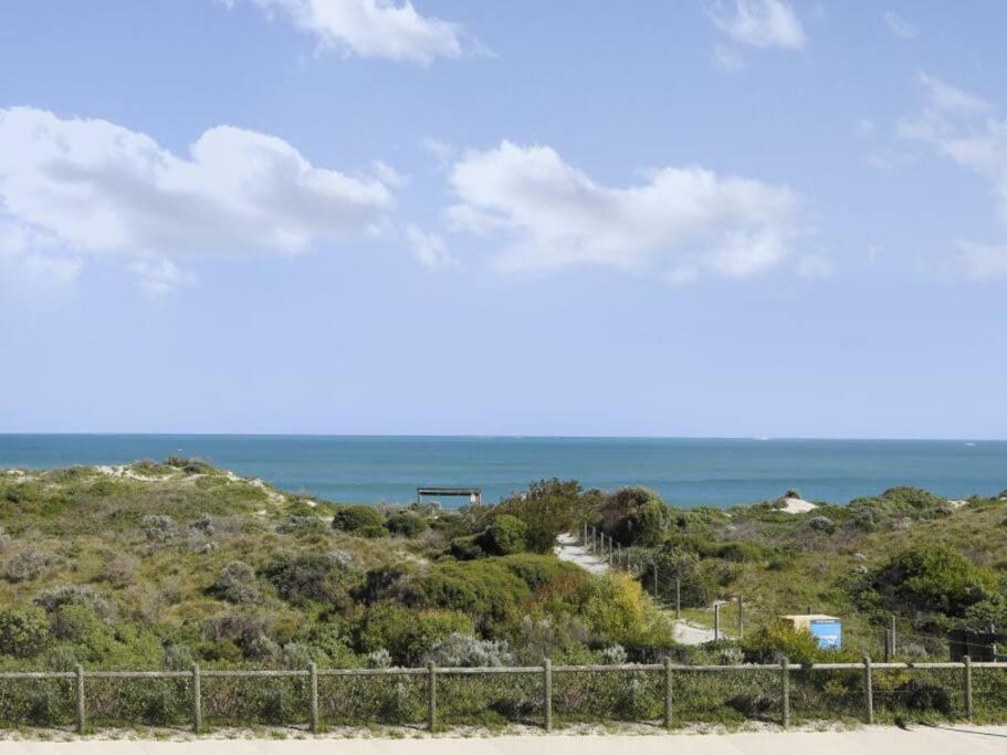 The Beach House Two Rocks