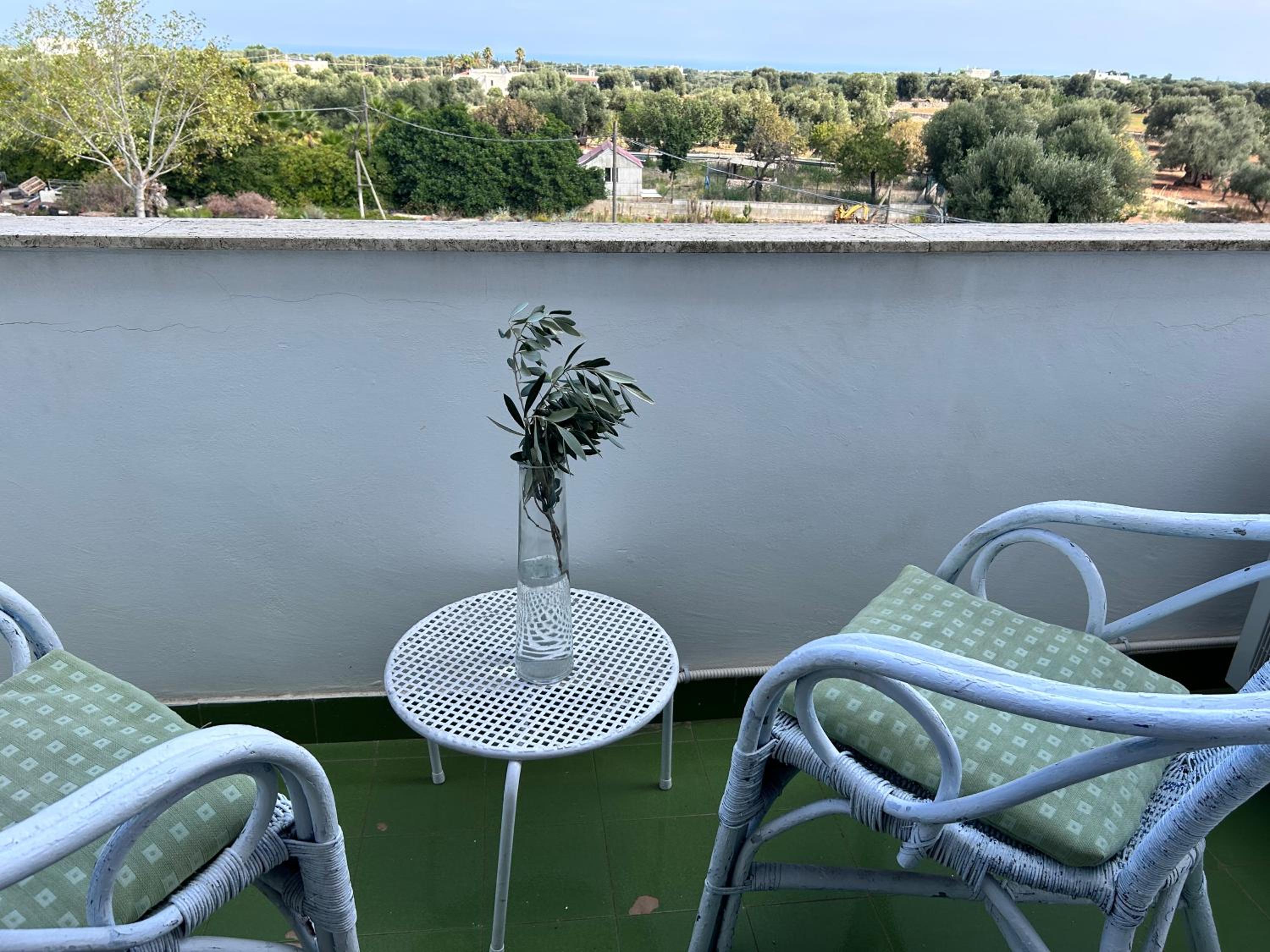 Casa con finestra che vede il mare view 3