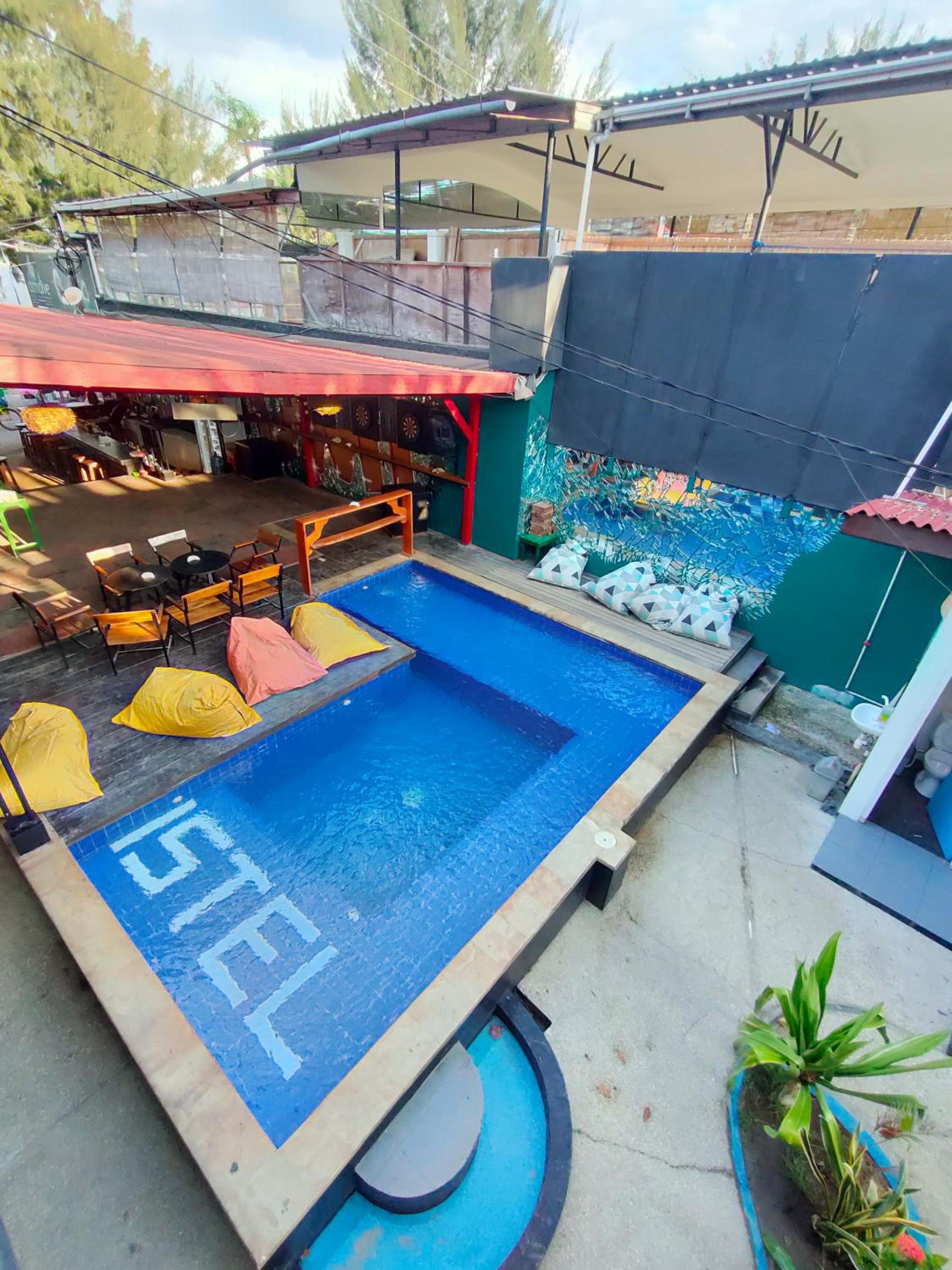 Gili Beach Bum Hostel
