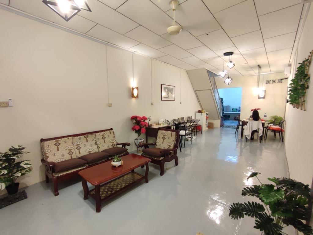 JAVA 6 HOME 5 min to Jonker photo 1