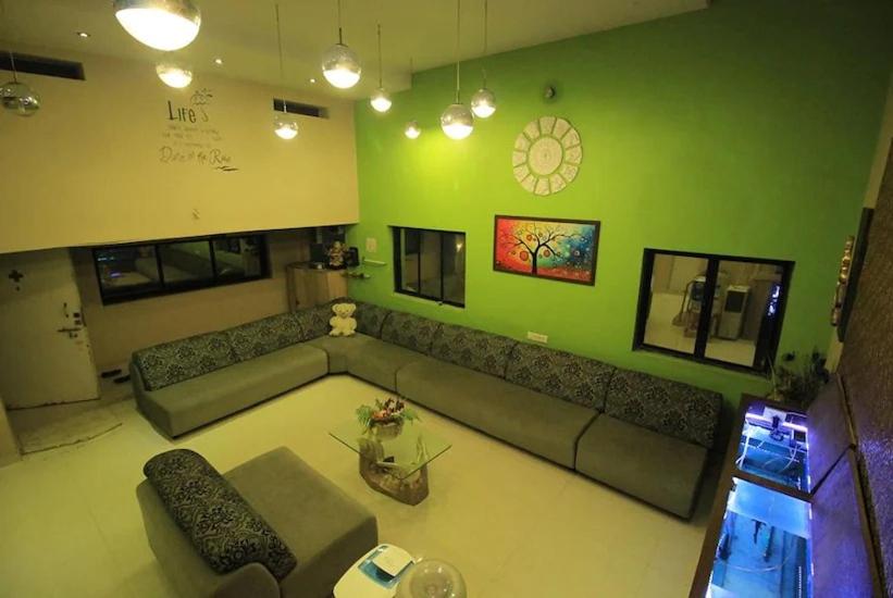 lounge