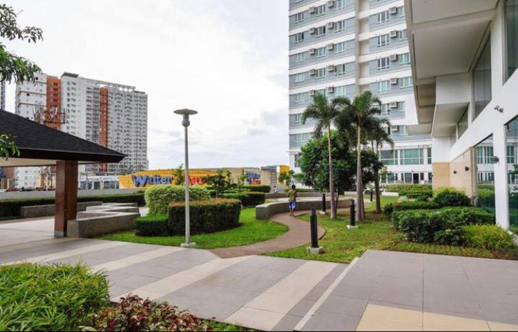 Beacon Makati Condo Free POOL Access FREE WIFI 100mbps & FREE Netflix
