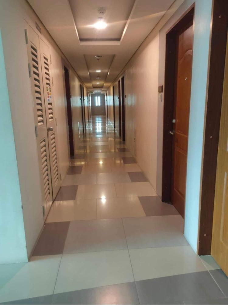 Beacon Makati Condo Free POOL Access FREE WIFI 100mbps & FREE Netflix