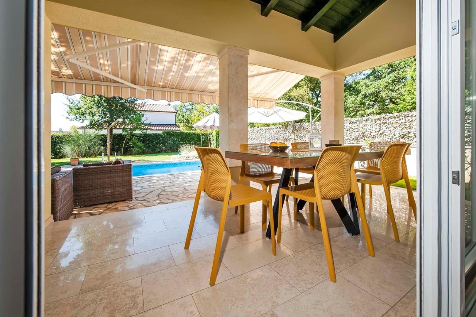 Villa Tina