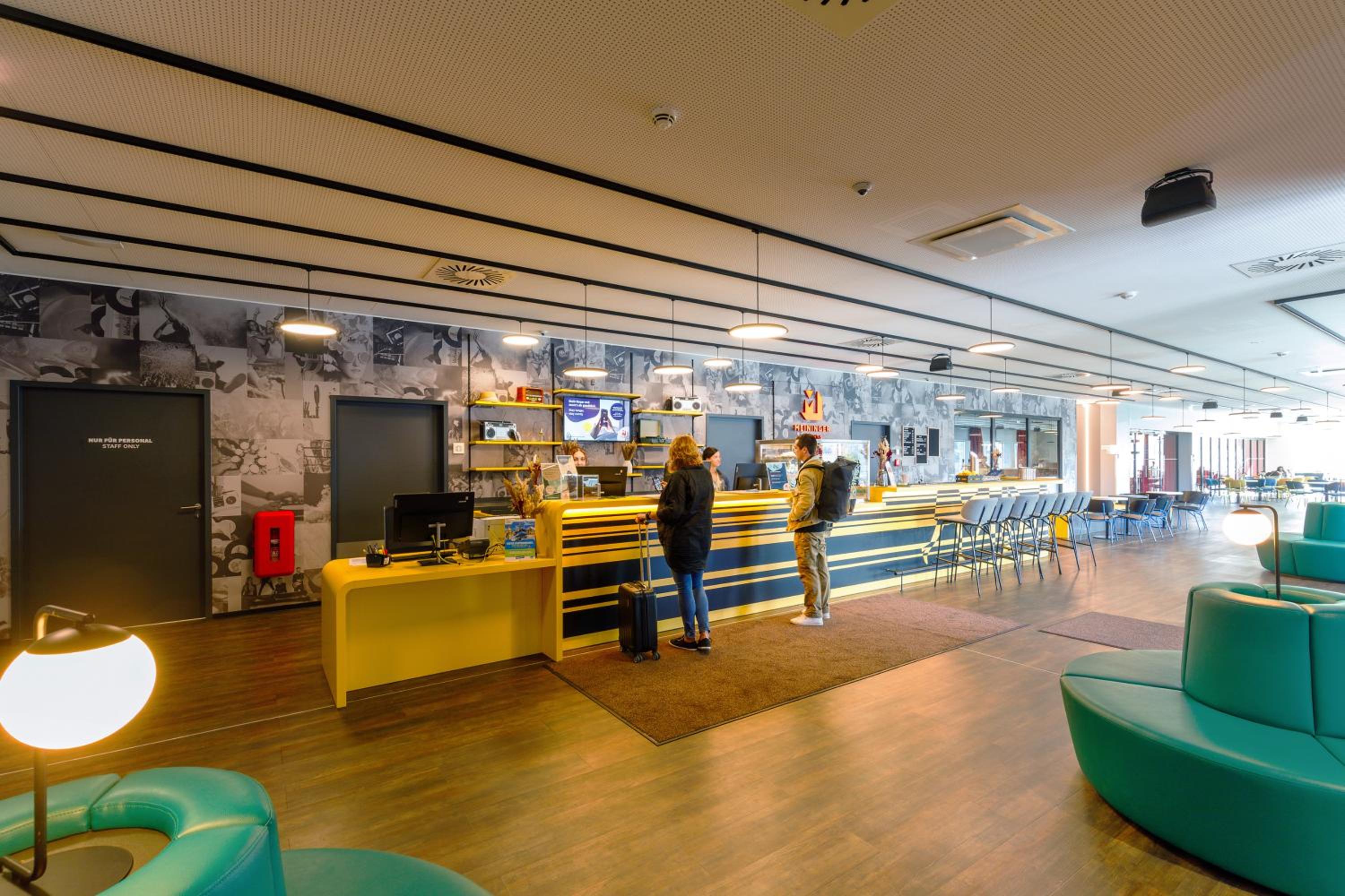 Dresden Vacations - MEININGER Hotel Dresden Zentrum - Property Image 3