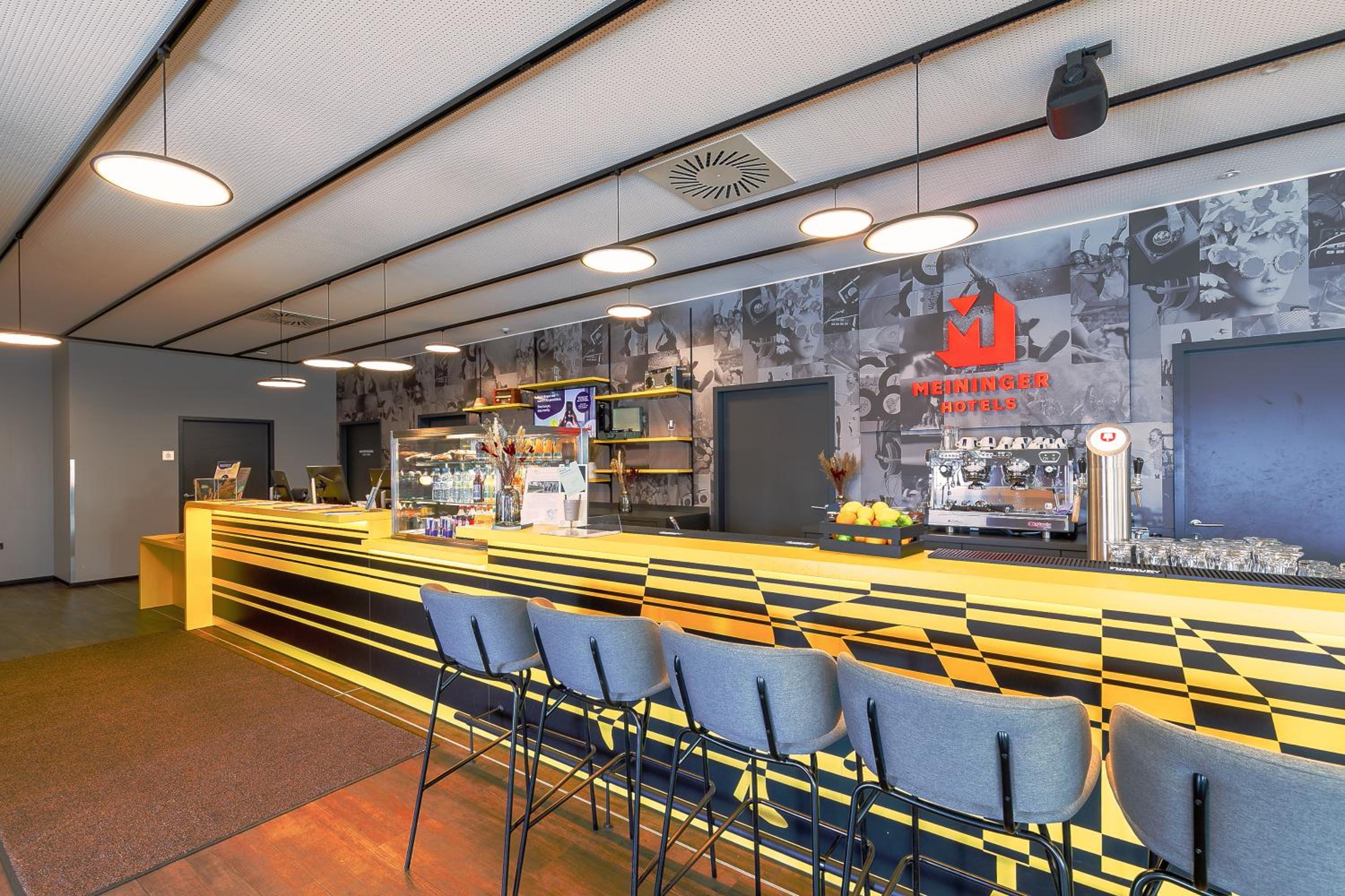 Dresden Vacations - MEININGER Hotel Dresden Zentrum - Property Image 5