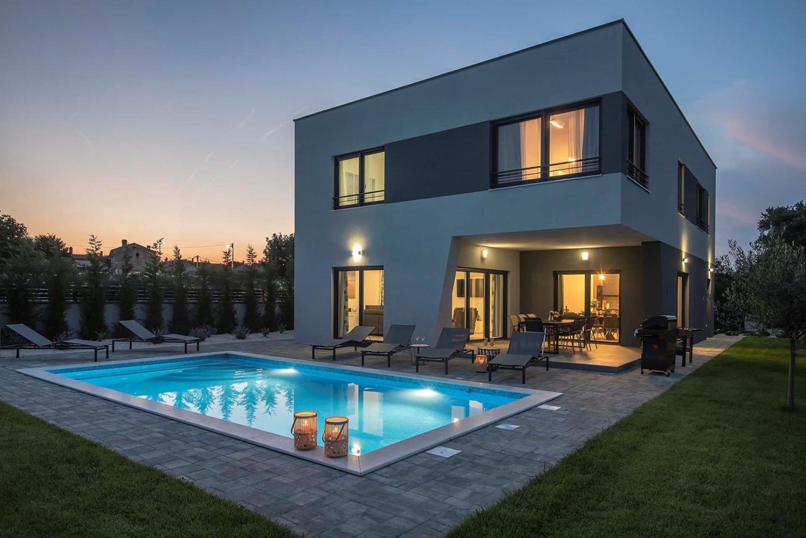 Villa Tika