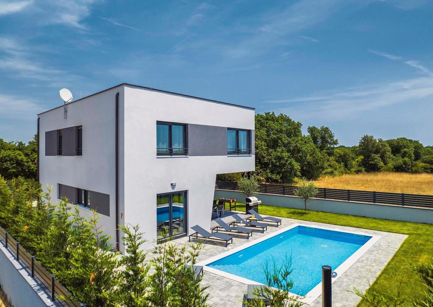 Villa Tika