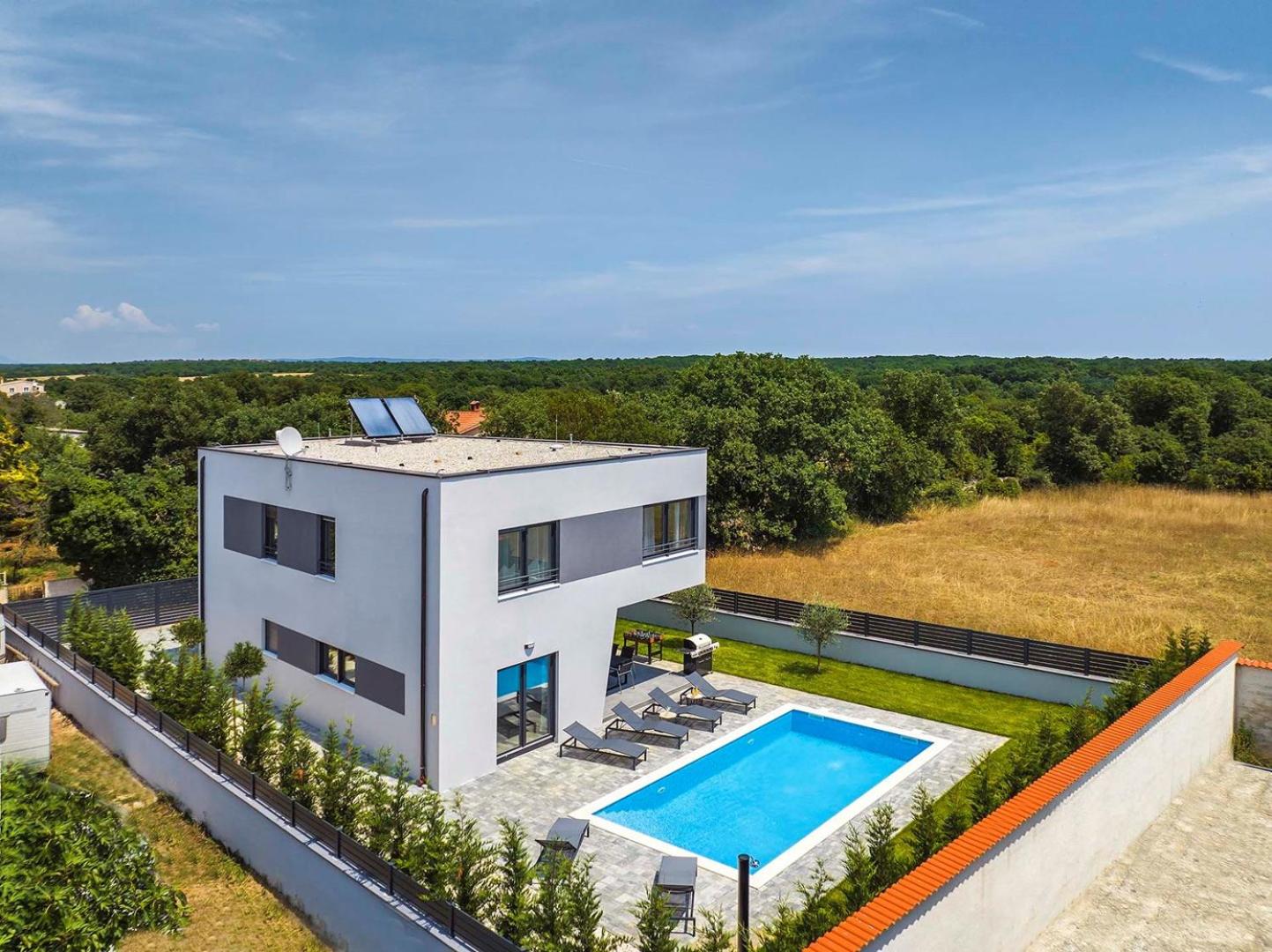 Villa Tika