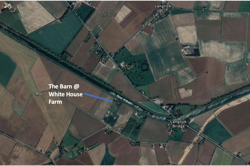 The Barn at Whitehouse Farm 18th century 3 bed Barn- Beautifully converted view 5
