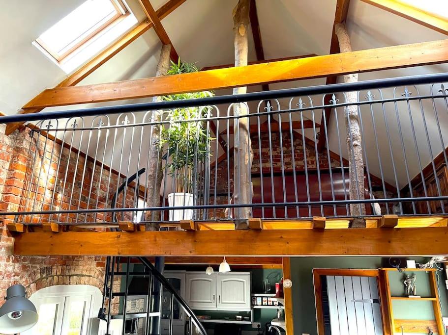 The Barn at Whitehouse Farm 18th century 3 bed Barn- Beautifully converted view 3