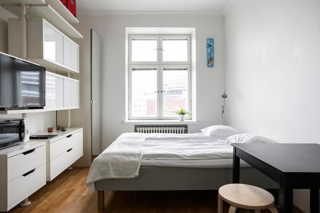--2ndhomes Top Floor Studio in the Center of Kamppi--
