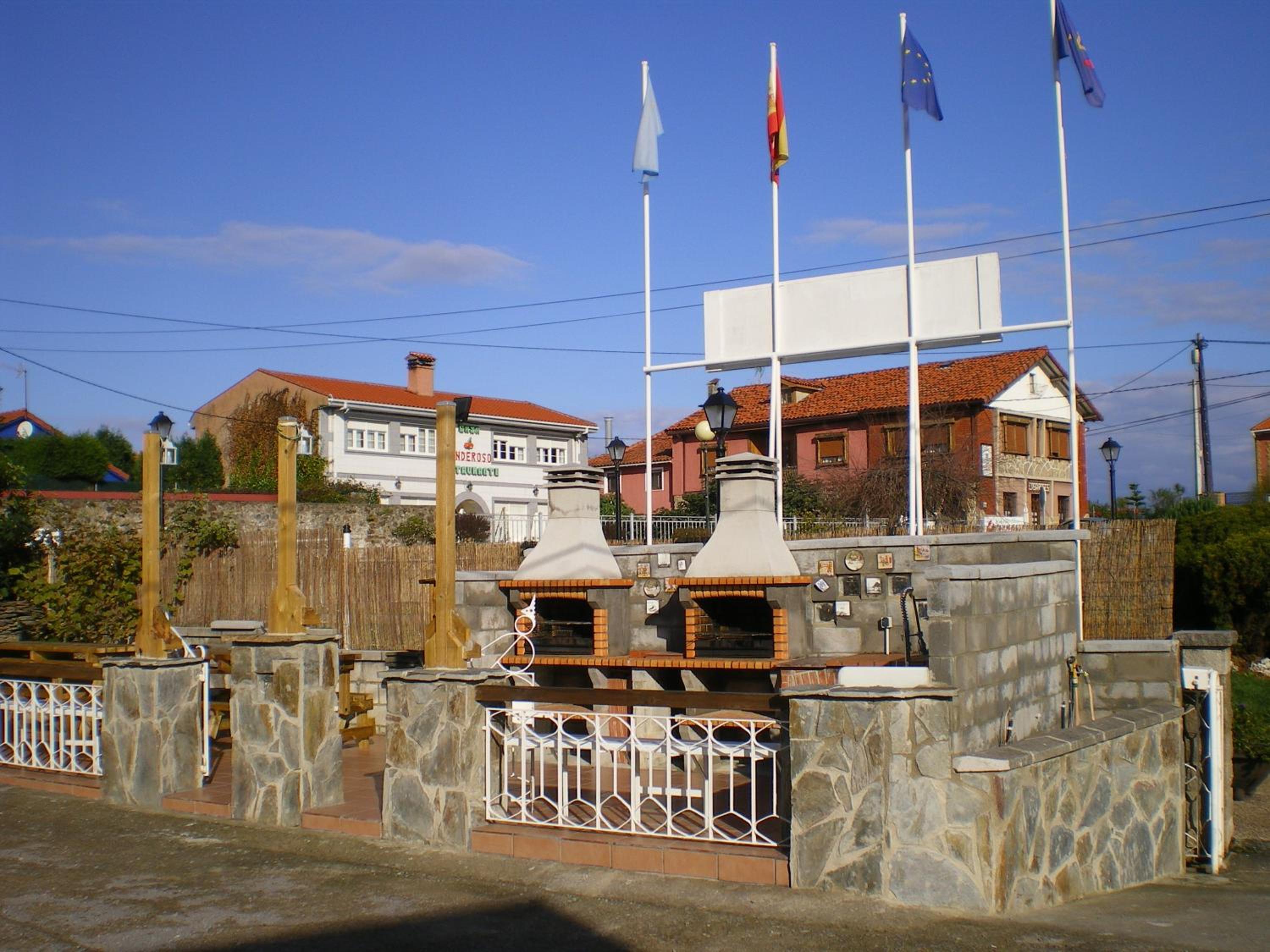BAÑUGUES TURISMO S.L. view 2
