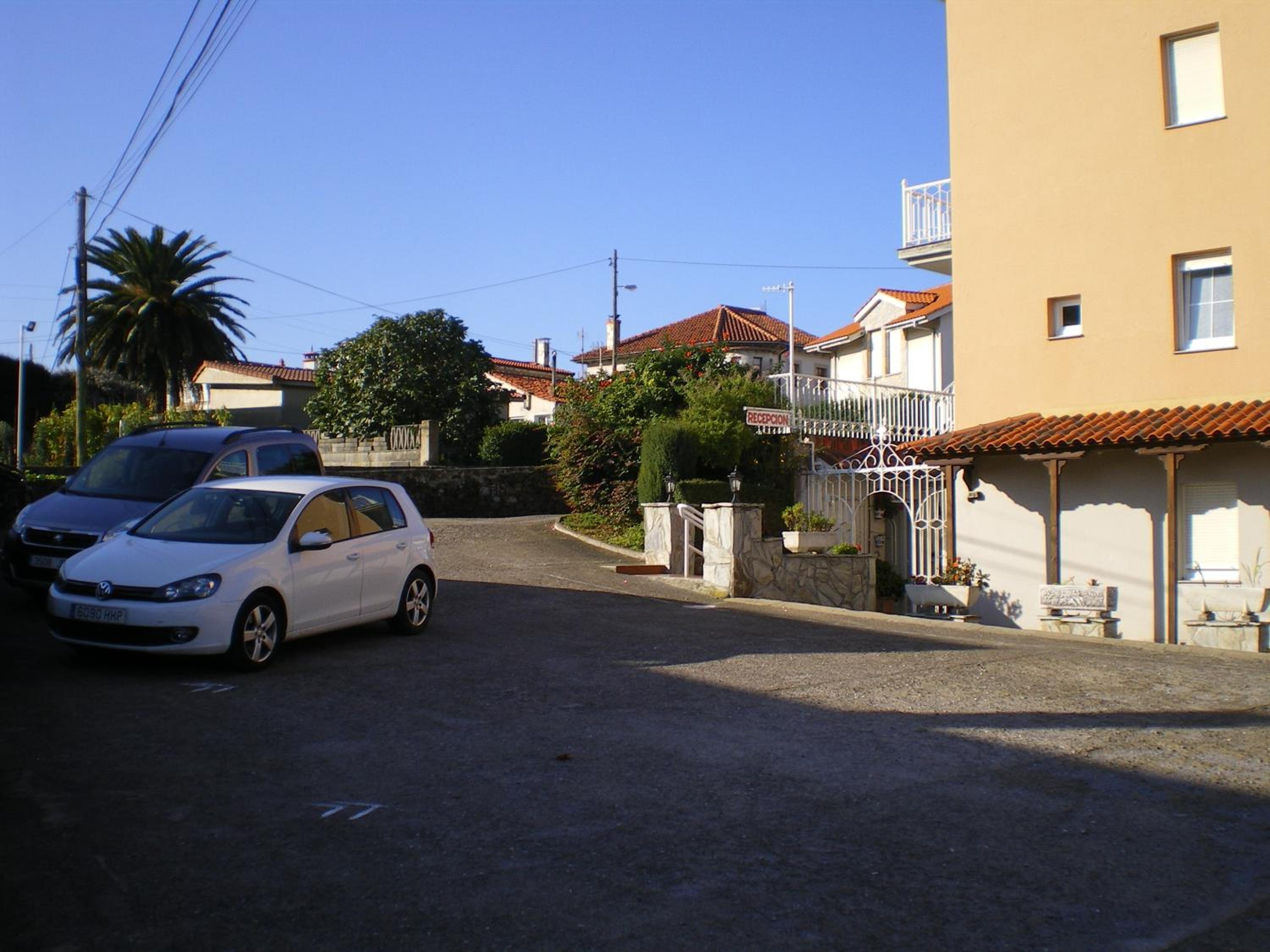 BAÑUGUES TURISMO S.L. view 3