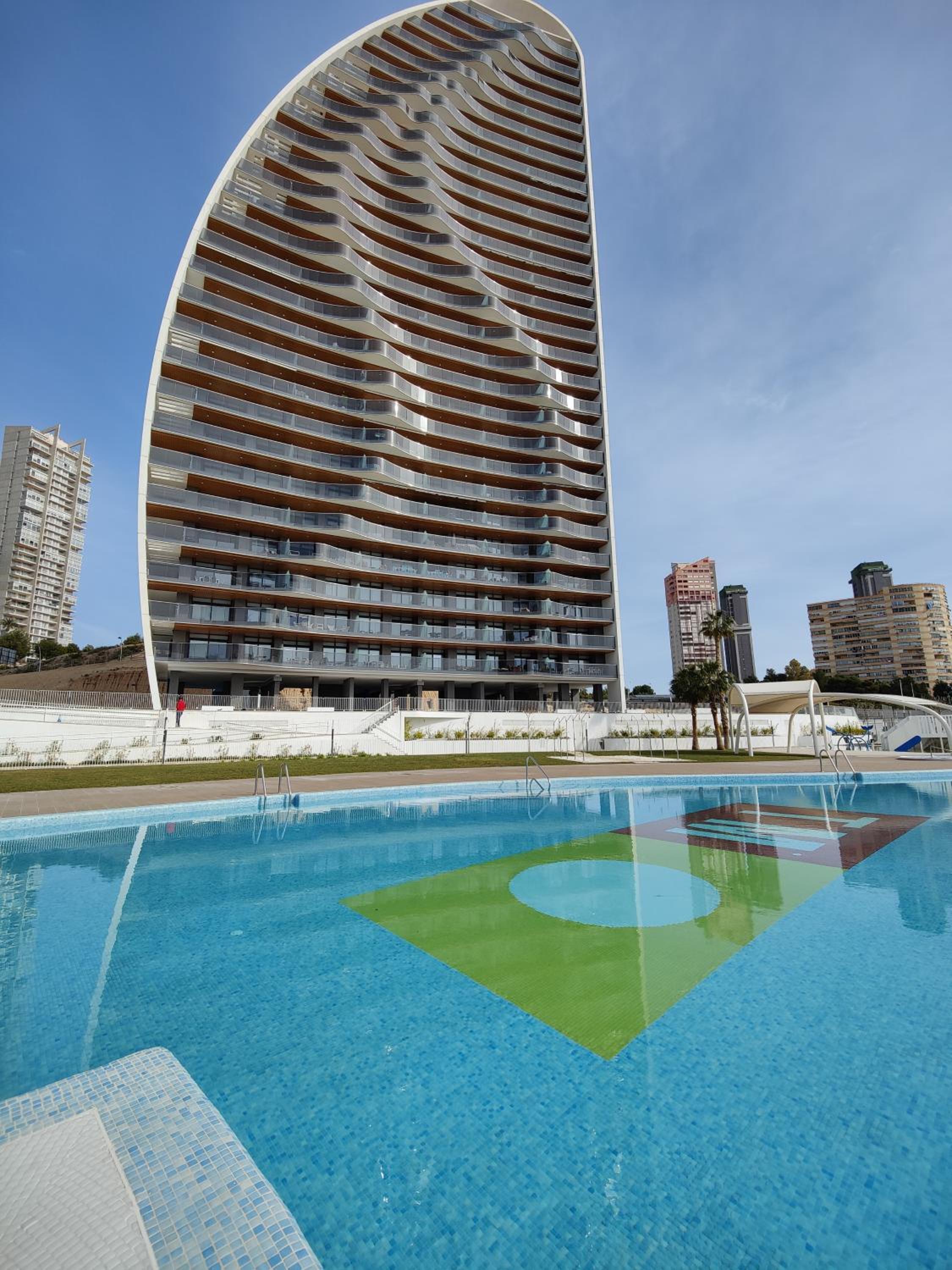 SUNSET WAVES fresh apartments