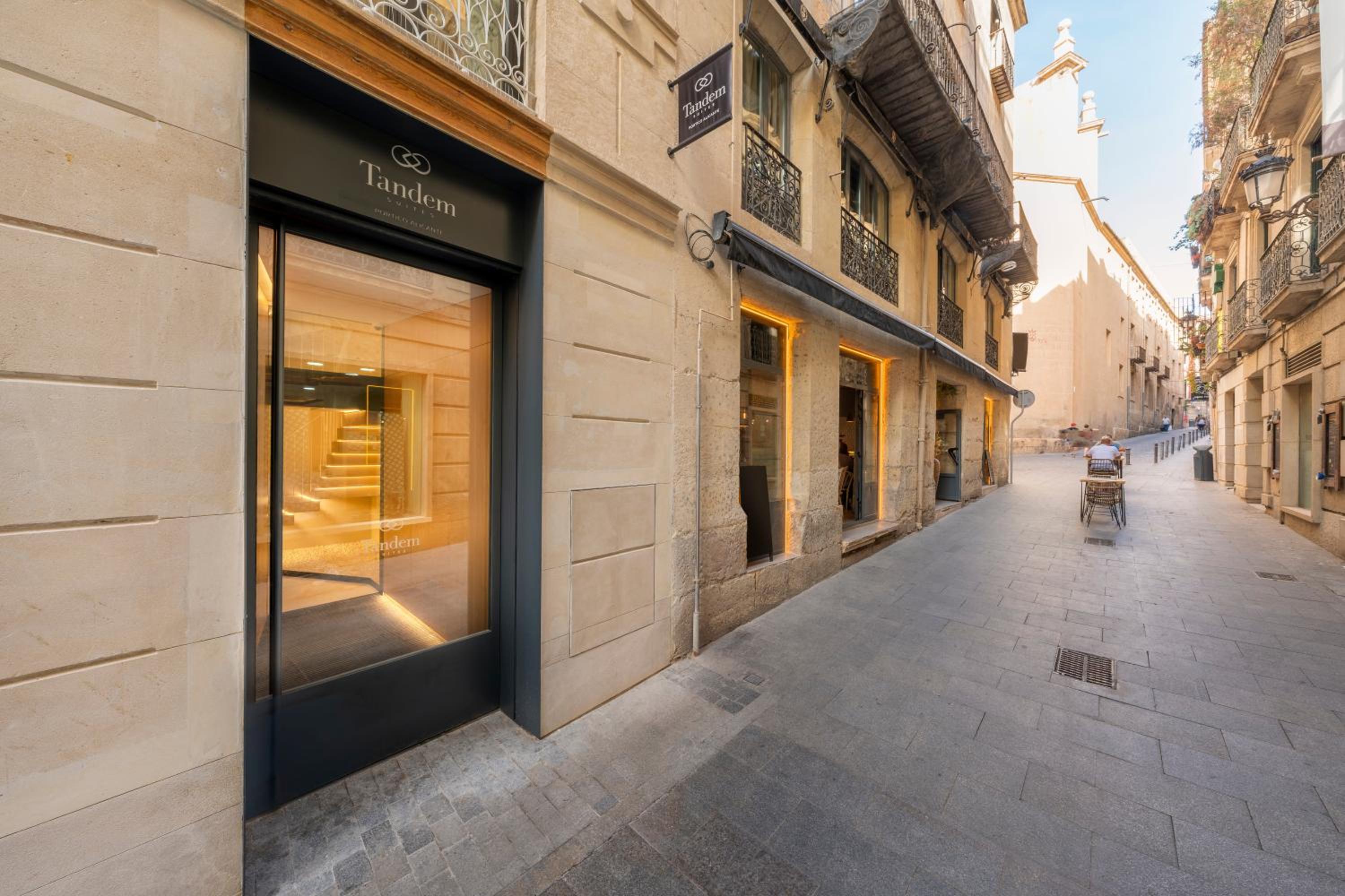 Tandem Pórtico Alicante Suites