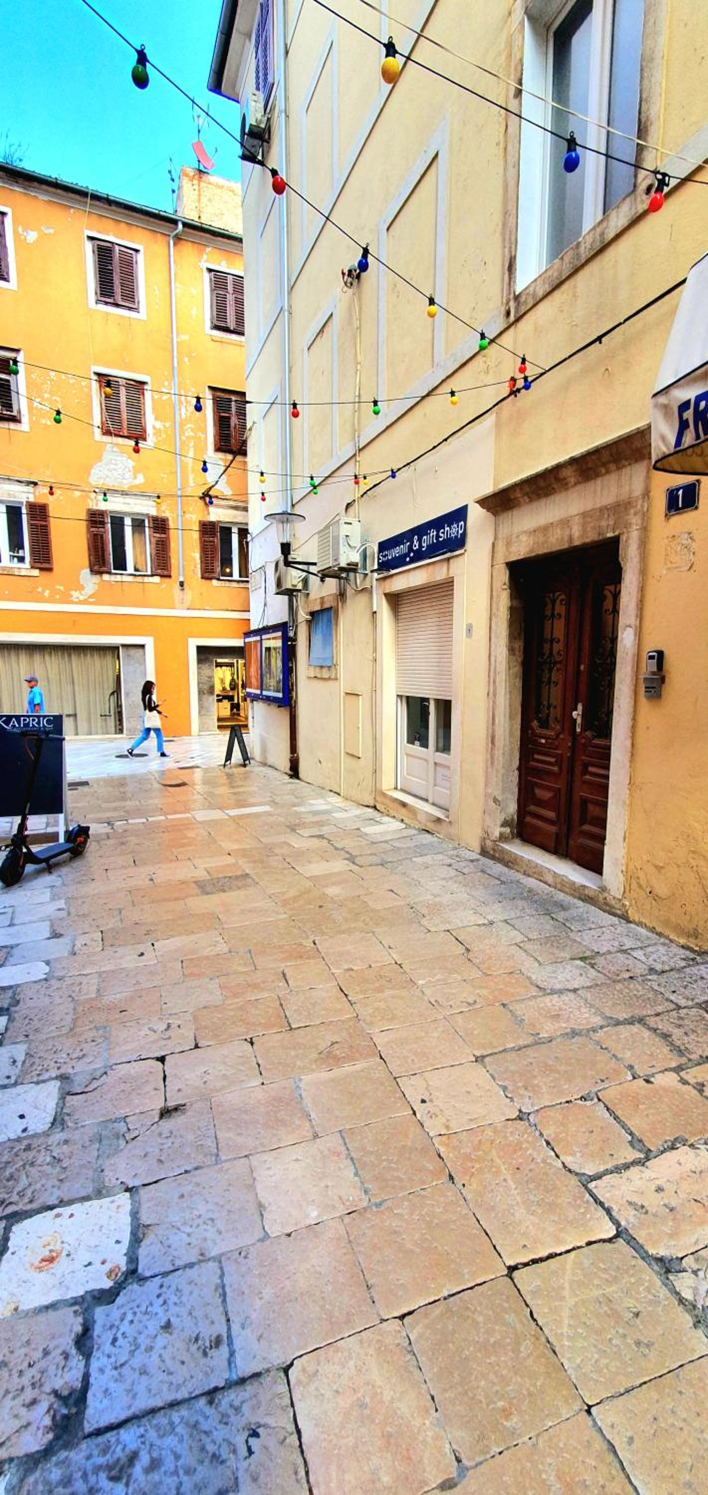 Photo 45