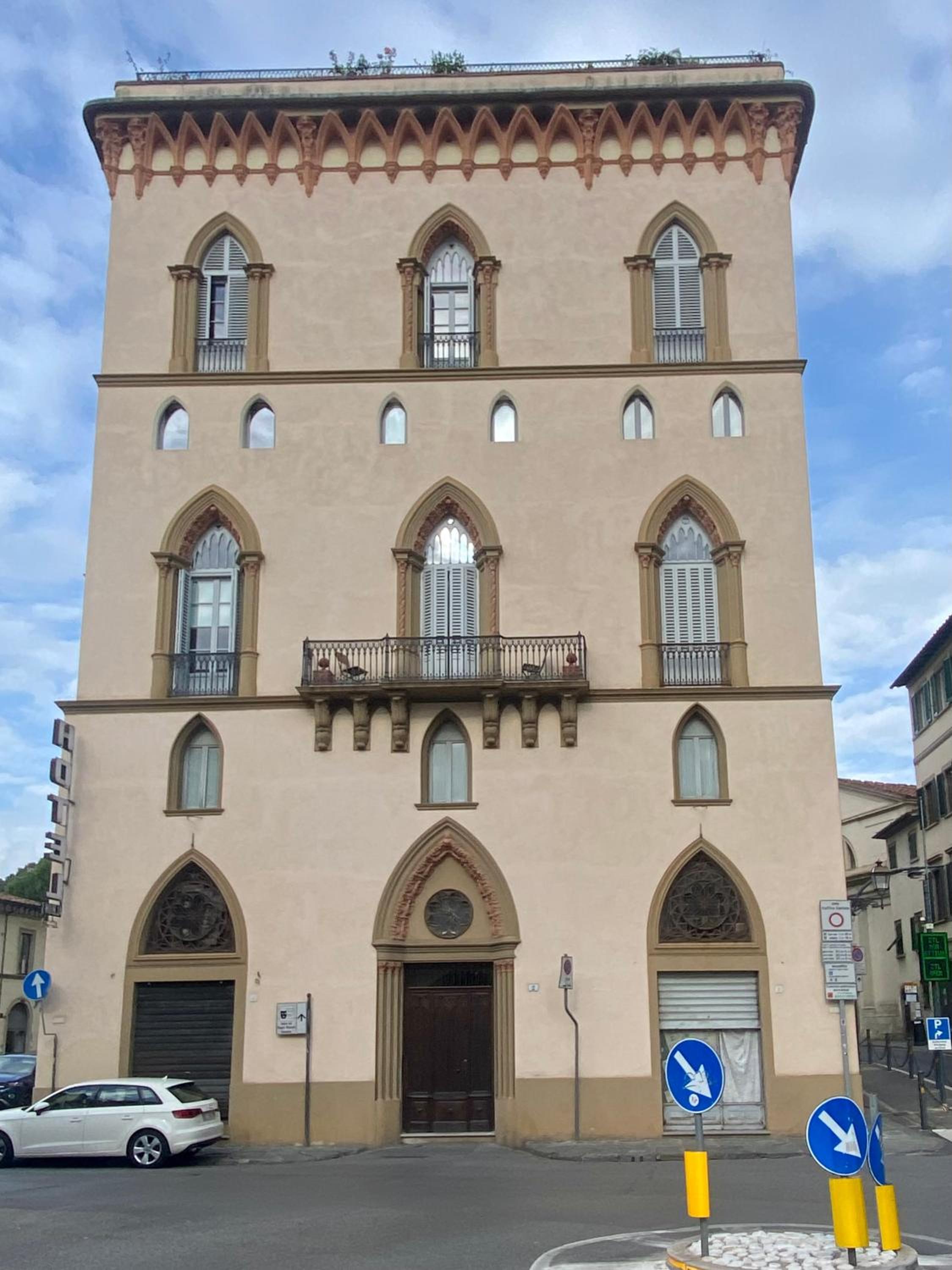 PalazzoVilla historic building luxury suite
