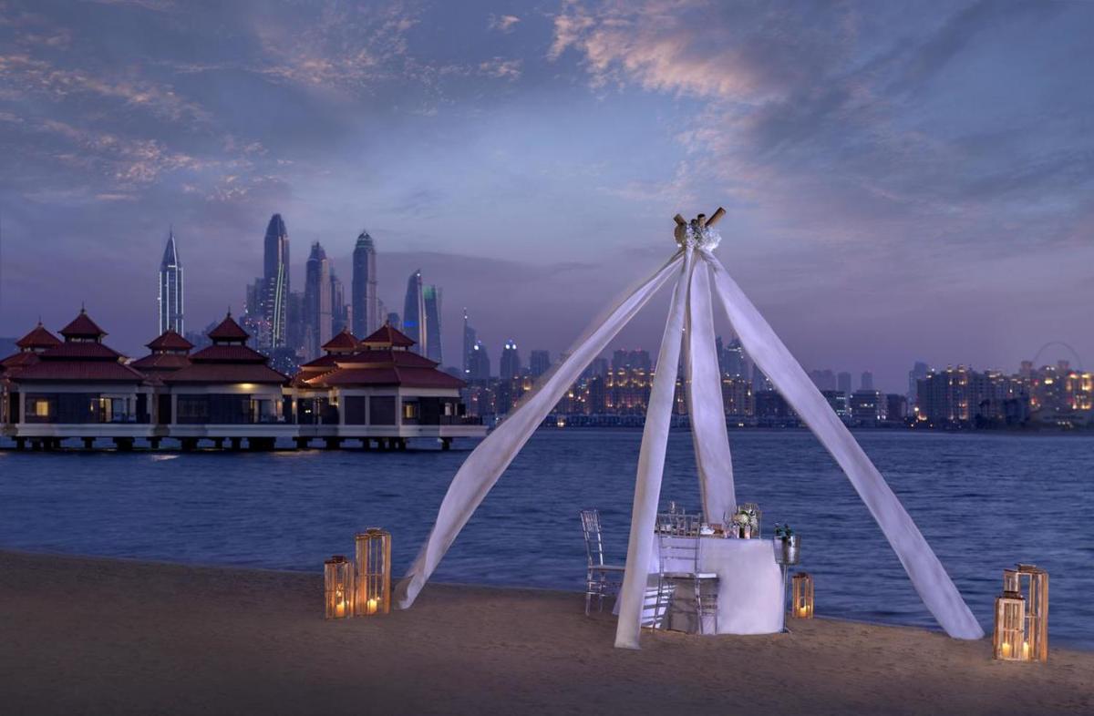 Royal Amwaj Apartments at Anantara, Palm Jumeirah, Free beach and pool access