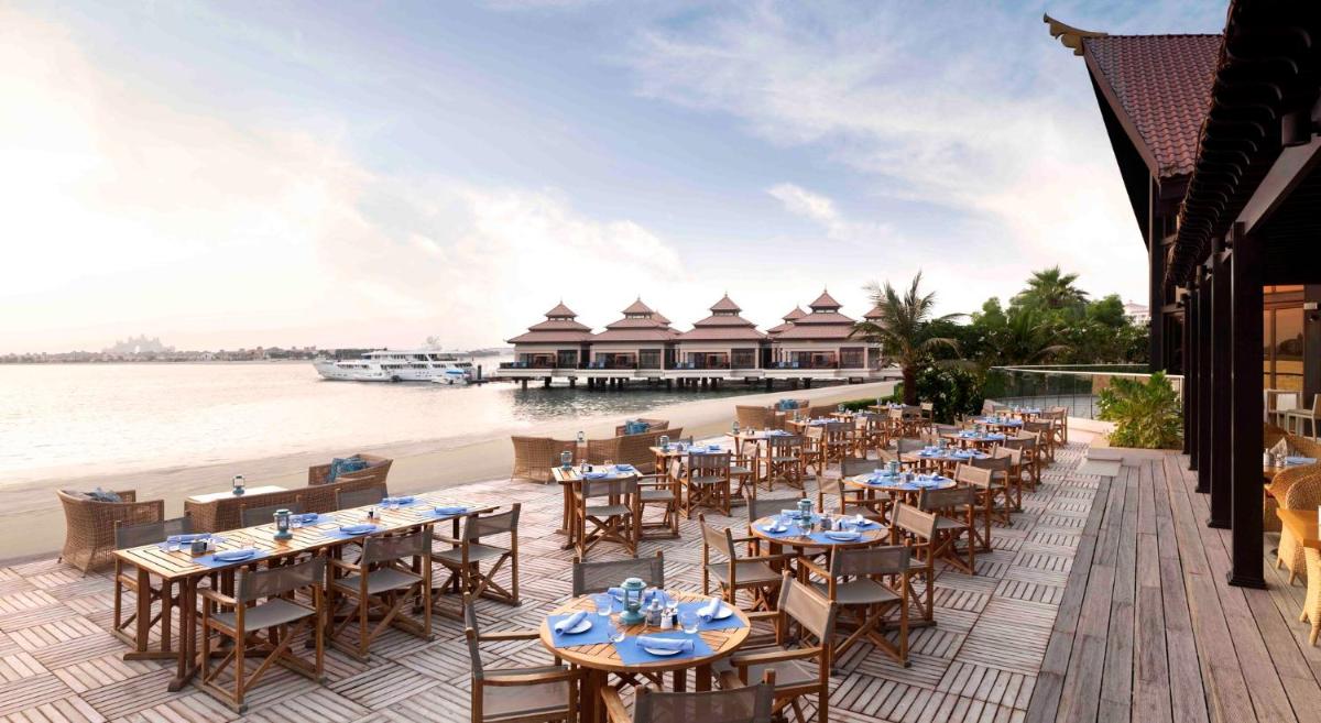 Hotel Royal Amwaj Apartments at Anantara, Palm Jumeirah, Free beach and pool access - Image 1