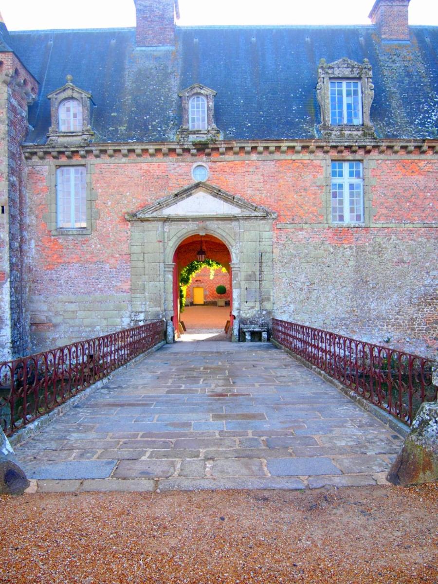Le Beauregard view 2