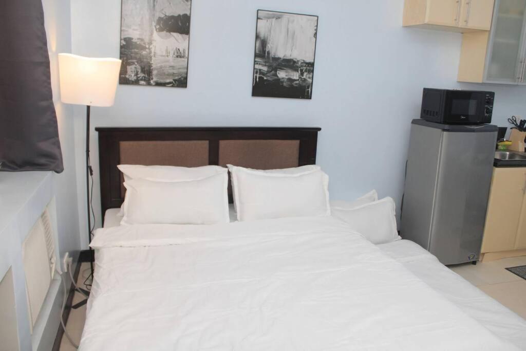 A2J Executive Studio Suite Near Venice Mall BGC view 5