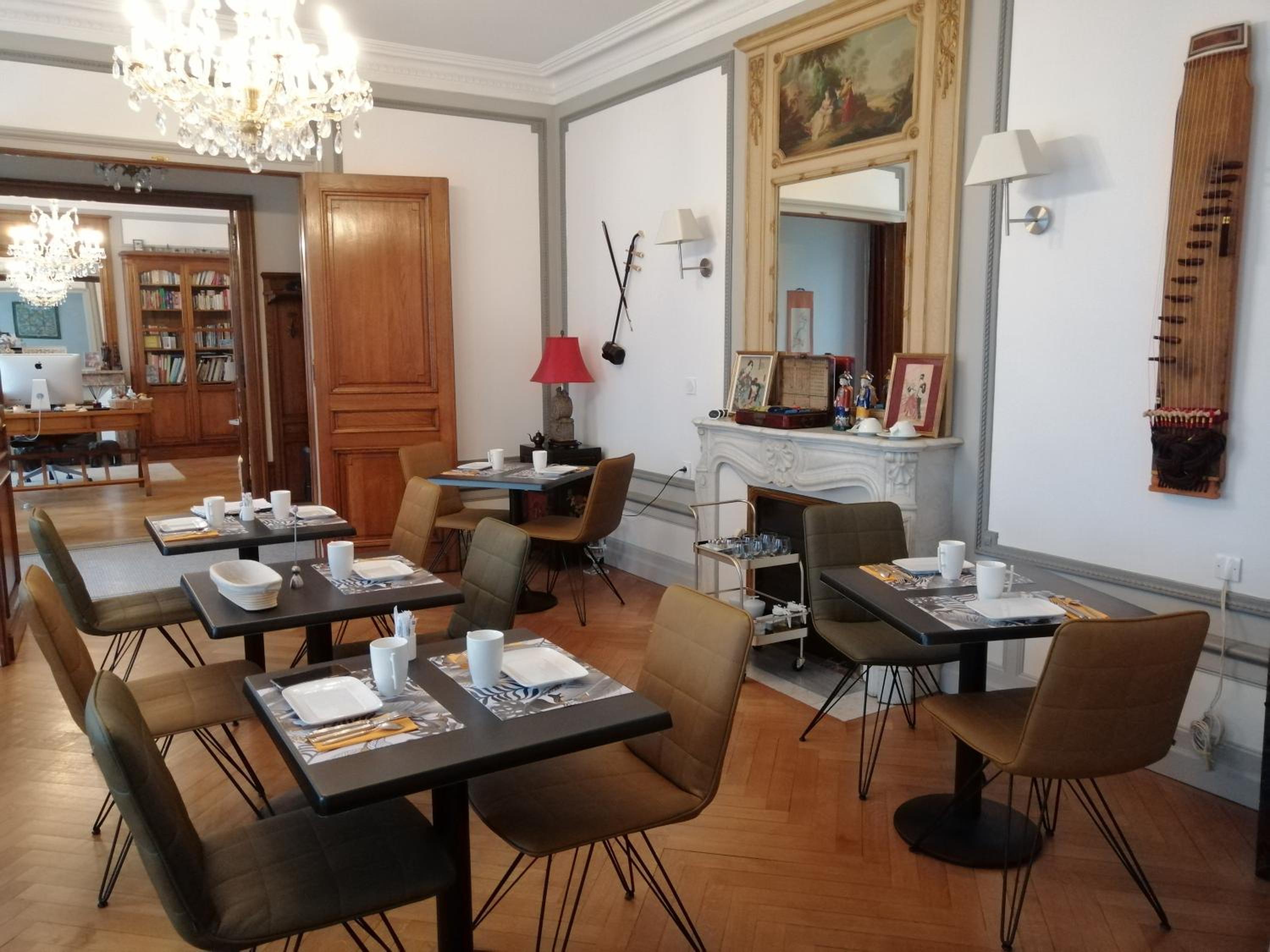 Chambres d'Hôtes Côté Parc-Côté Jardin avec parking privé gratuit view 2