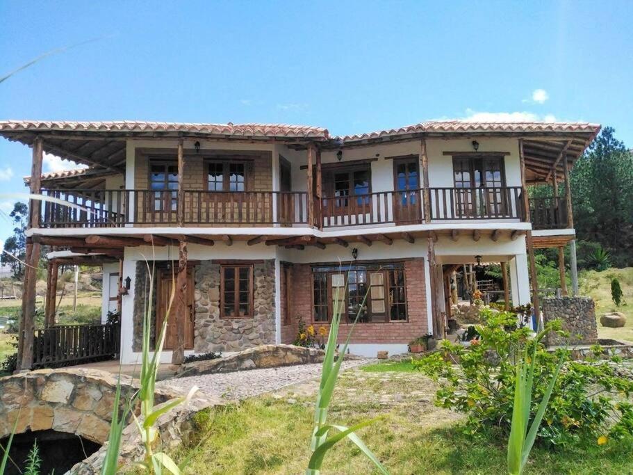 Hermoso lugar familiar cerca a Villa de Leyva